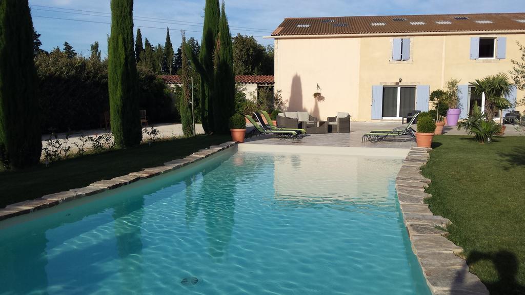 Bed and Breakfast Mas Saint Julien Cavaillon Exterior foto